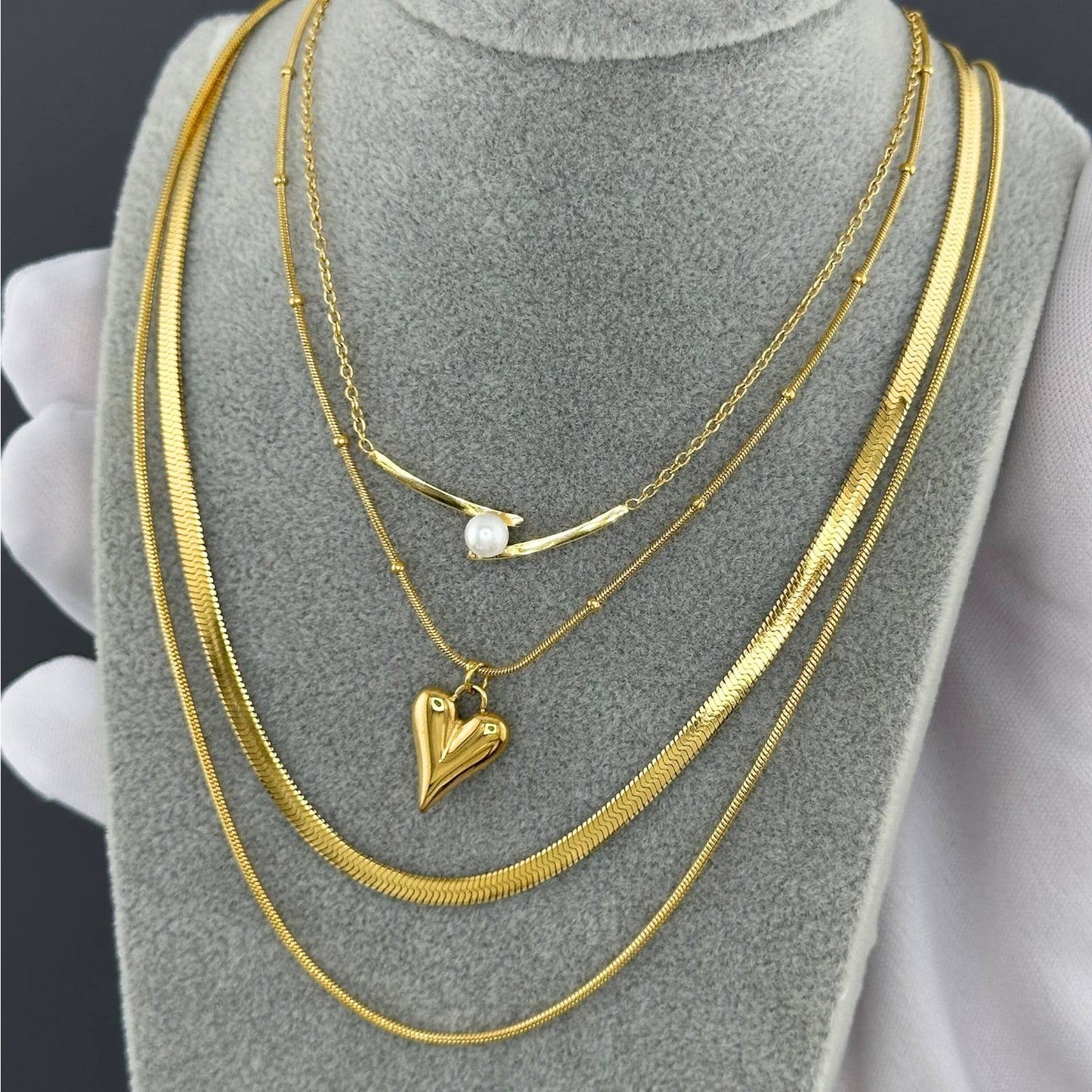 18K gold plated Stainless steel Hearts necklace, Intensity